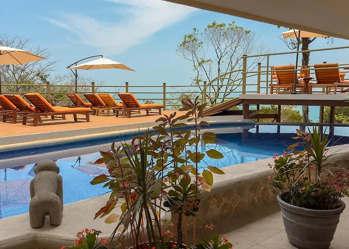Issimo Suites (Adults Only)