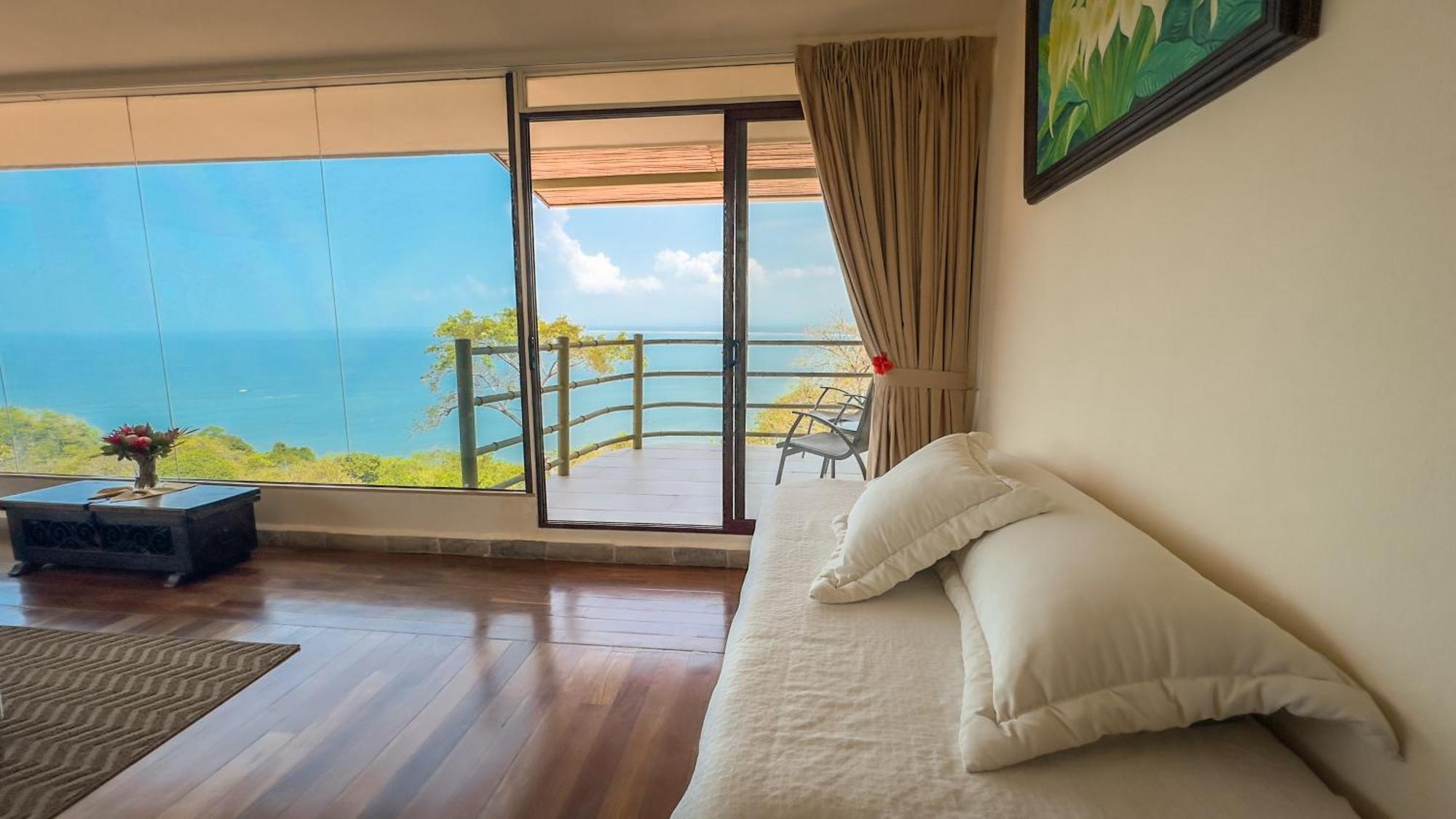 Issimo (adults Only) Manuel Antonio