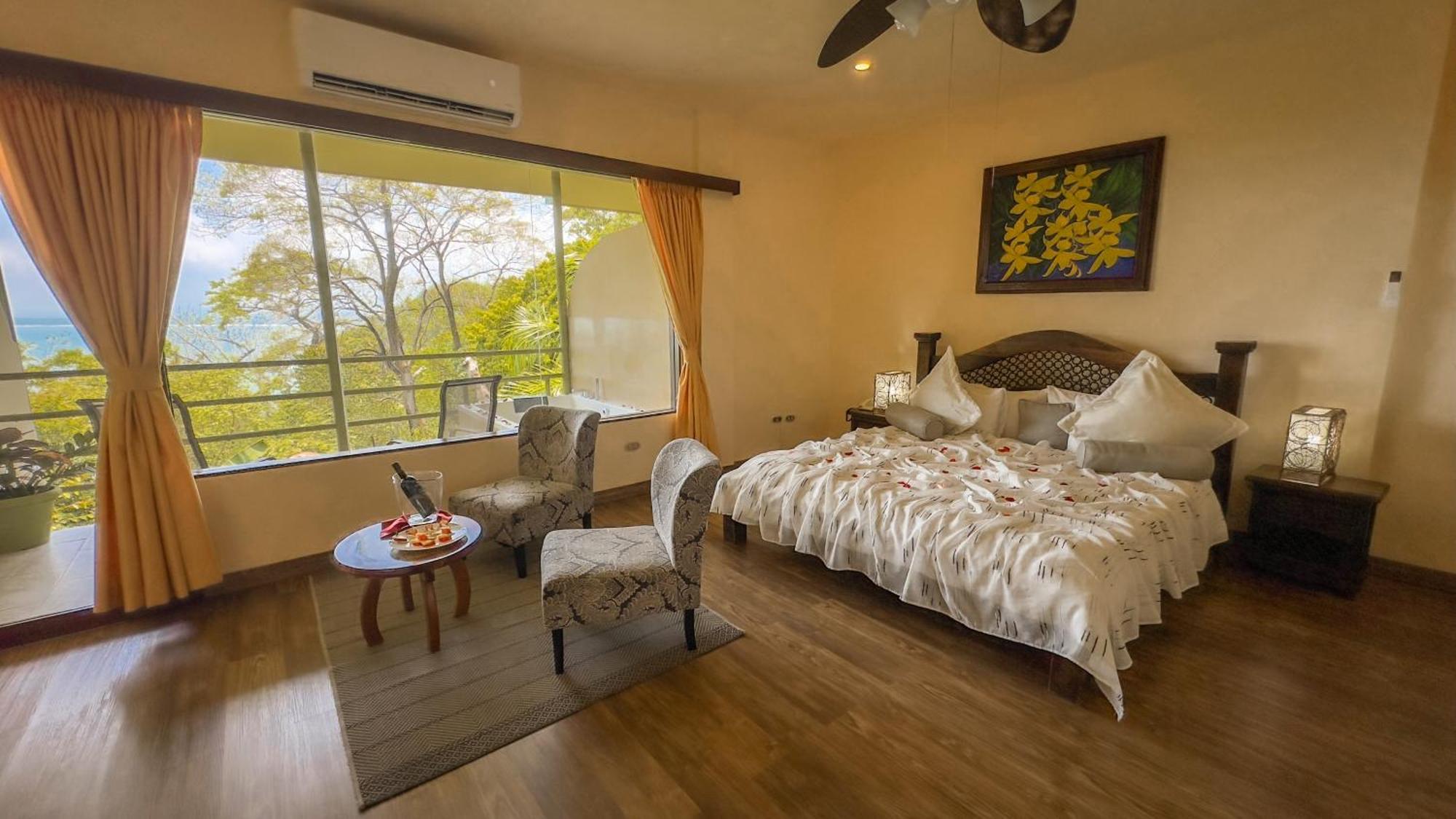Issimo (adults Only) 4*